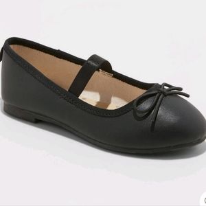 SOLD Black Toddler Flats 8